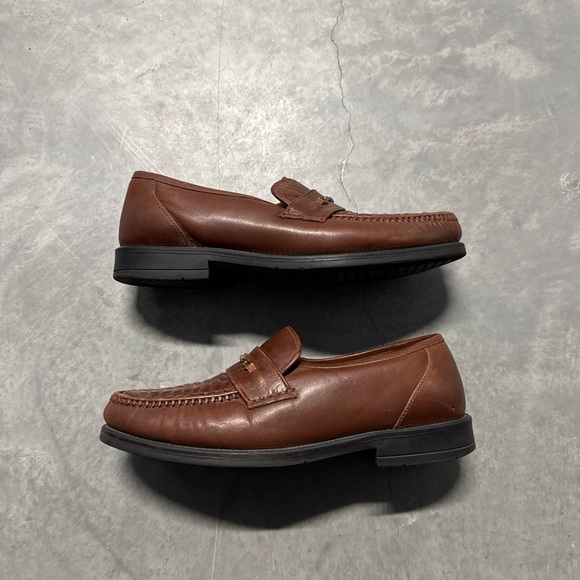 Stafford Dark Brown Textured Loafers - Picture 2 of 7